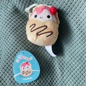 Gasten the Crepe Squishmallow Clip